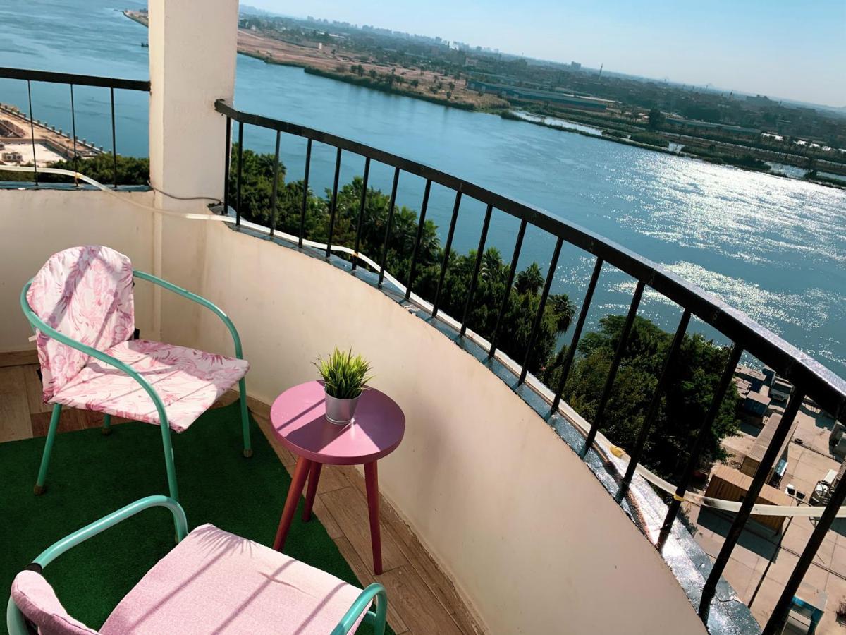 Nile Pyramidal View Apartment Cairo Exterior photo