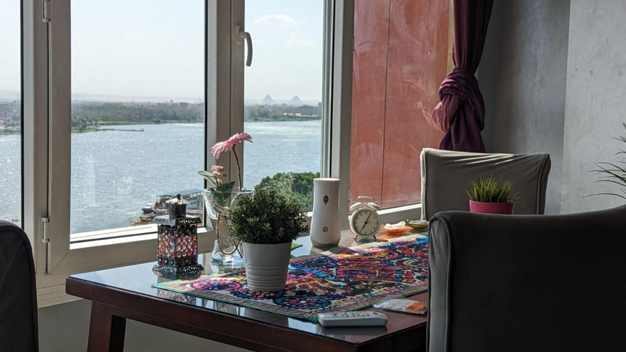Nile Pyramidal View Apartment Cairo Exterior photo